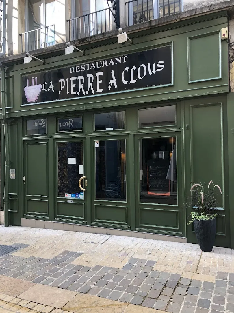 La Pierre à Clous